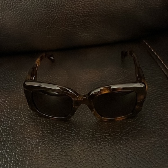 Balenciaga women’s BB logo monogram BB0069S square frame sunglass NEW - Picture 7 of 14